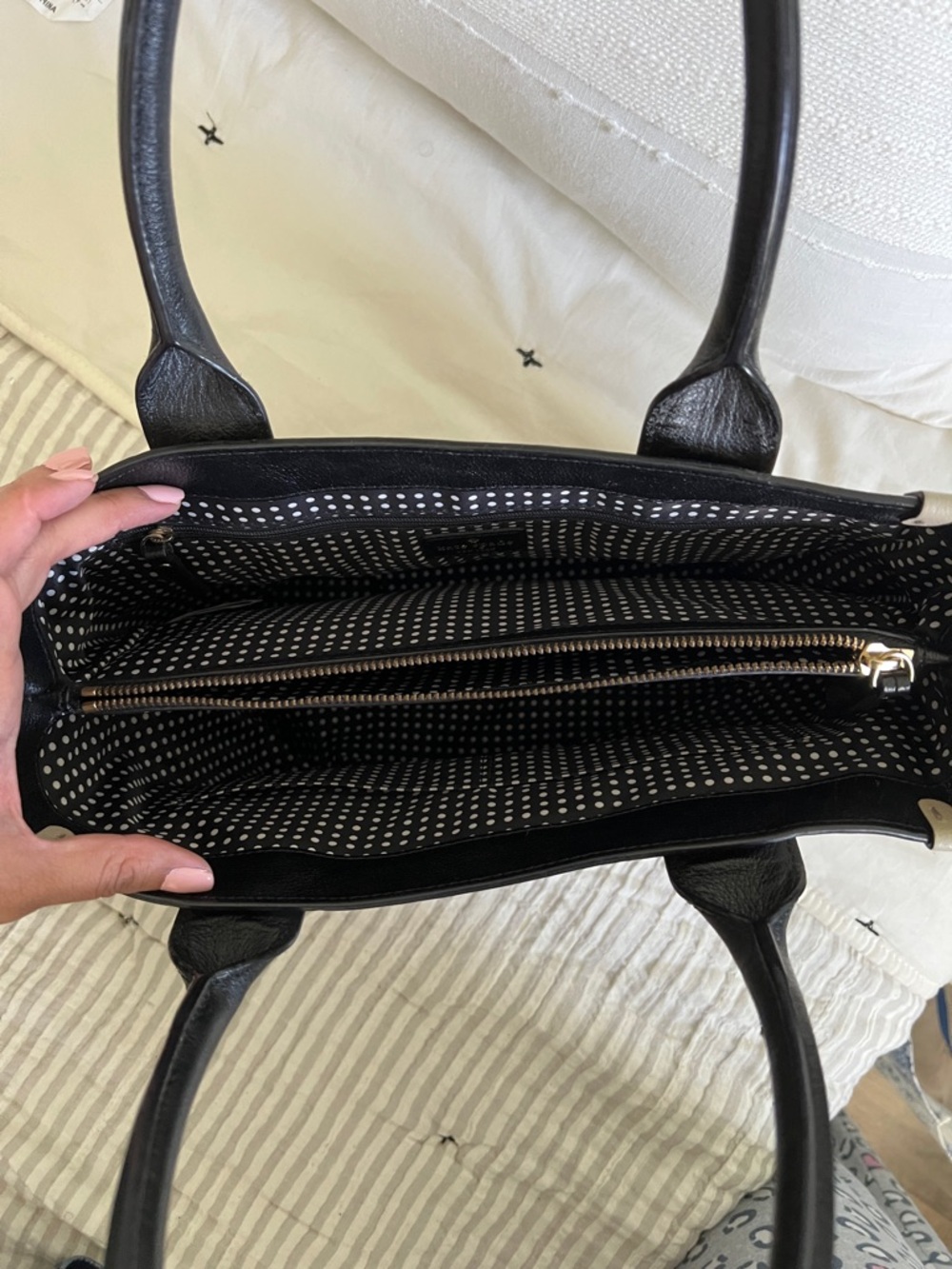 kate spade Two-Tone Black and Beige Leather Satchel with Bow Detail - Picture 2 of 2